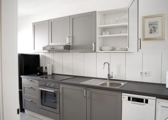 Im Stadtzentrum -junik كريفيلد